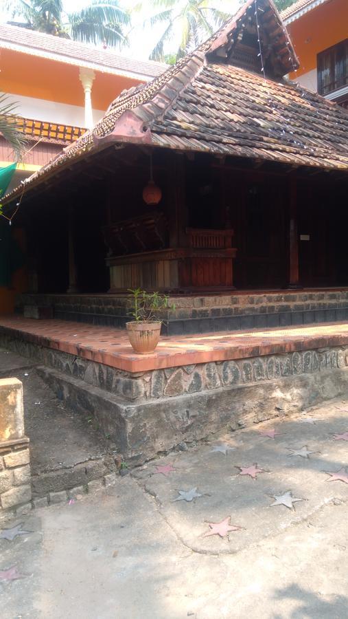 Thriphala Ayurveda Yogashram Apartment Thiruvananthapuram Exterior foto